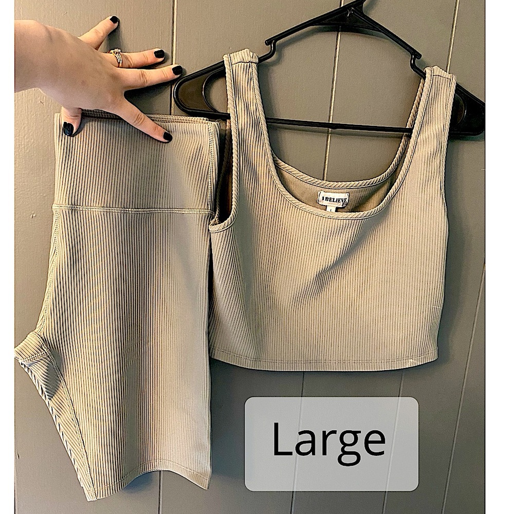 biker short w/ matching sports bra